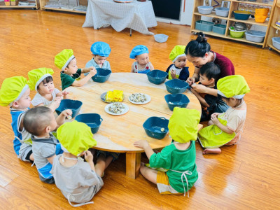 HOẠT ĐỘNG “BÓC TRỨNG CÚT”